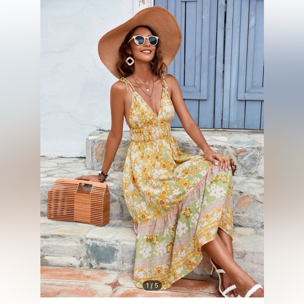 BUNDLE of 3 Dresses - each worn only once on vacation - all size Medium